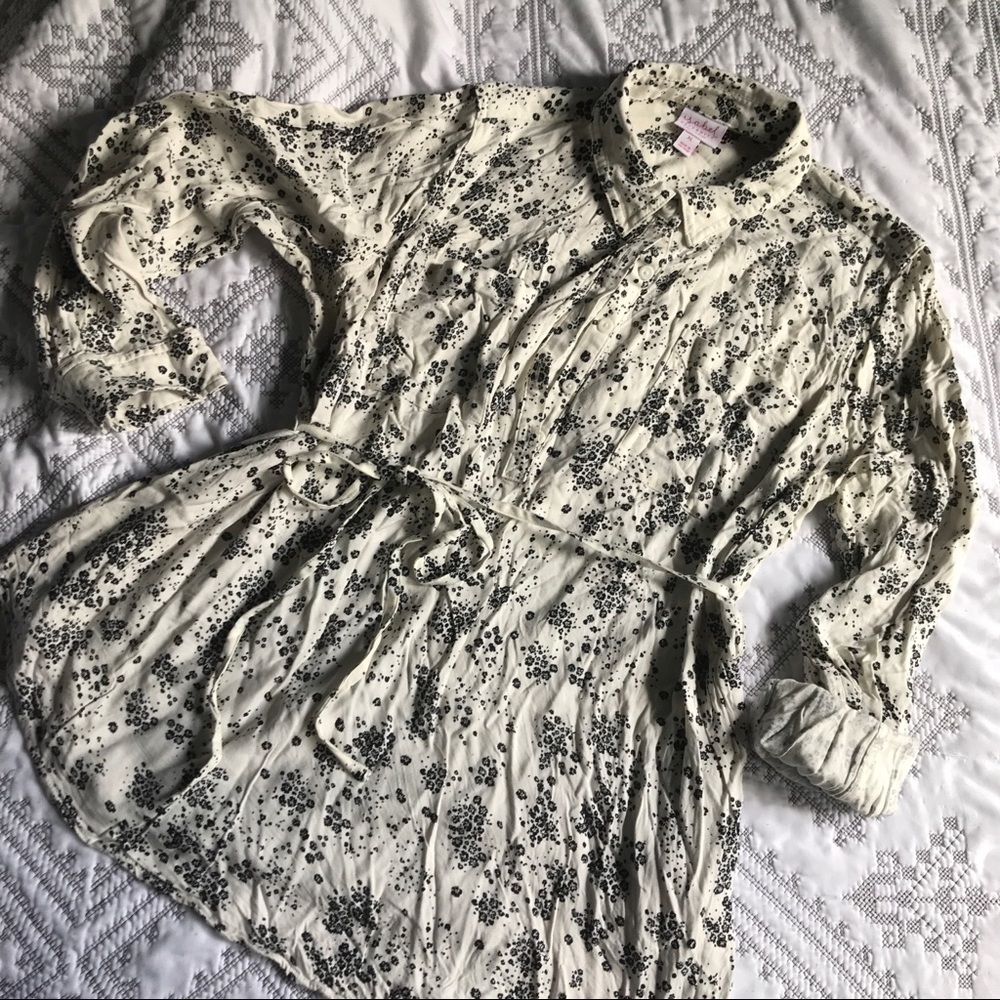 🤰🏻Floral Cream & Black Maternity Top